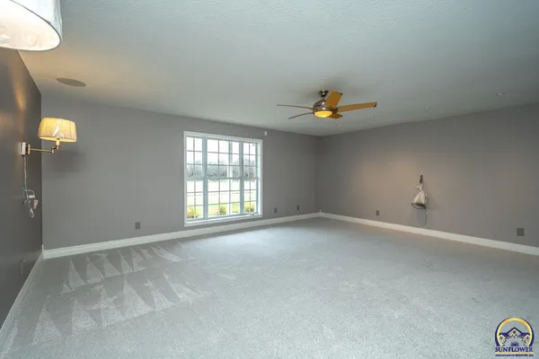 $888,000 | 721 East 1650th Road, Baldwin City, KS 66006