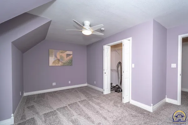 $888,000 | 721 East 1650th Road, Baldwin City, KS 66006