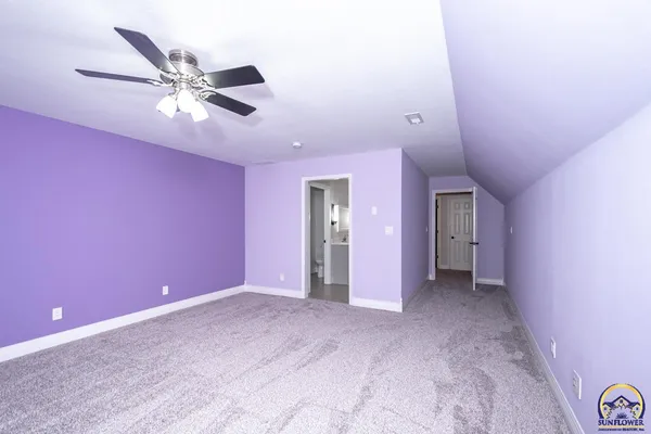 $888,000 | 721 East 1650th Road, Baldwin City, KS 66006