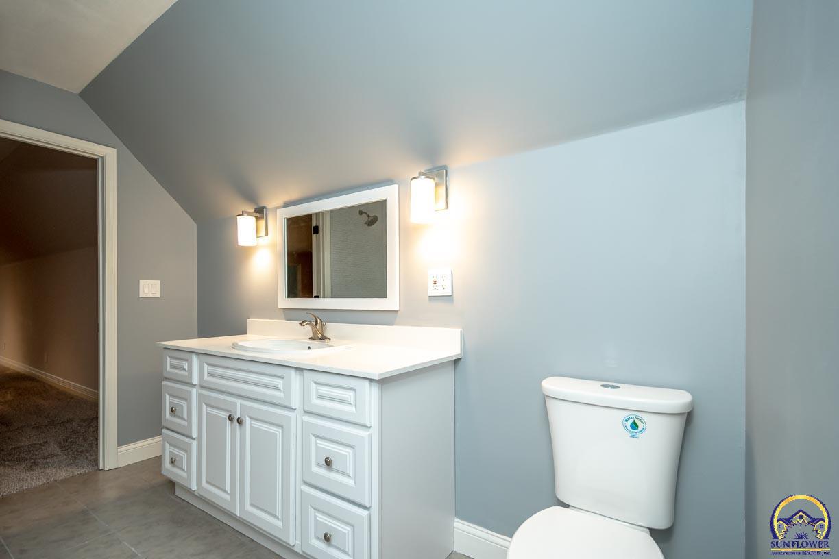 721 East 1650th Road Baldwin City, KS 66006 - Photo 51 of 83 Second Story Bath