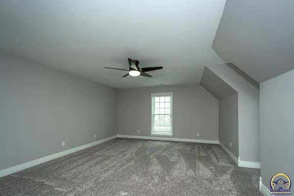 $888,000 | 721 East 1650th Road, Baldwin City, KS 66006