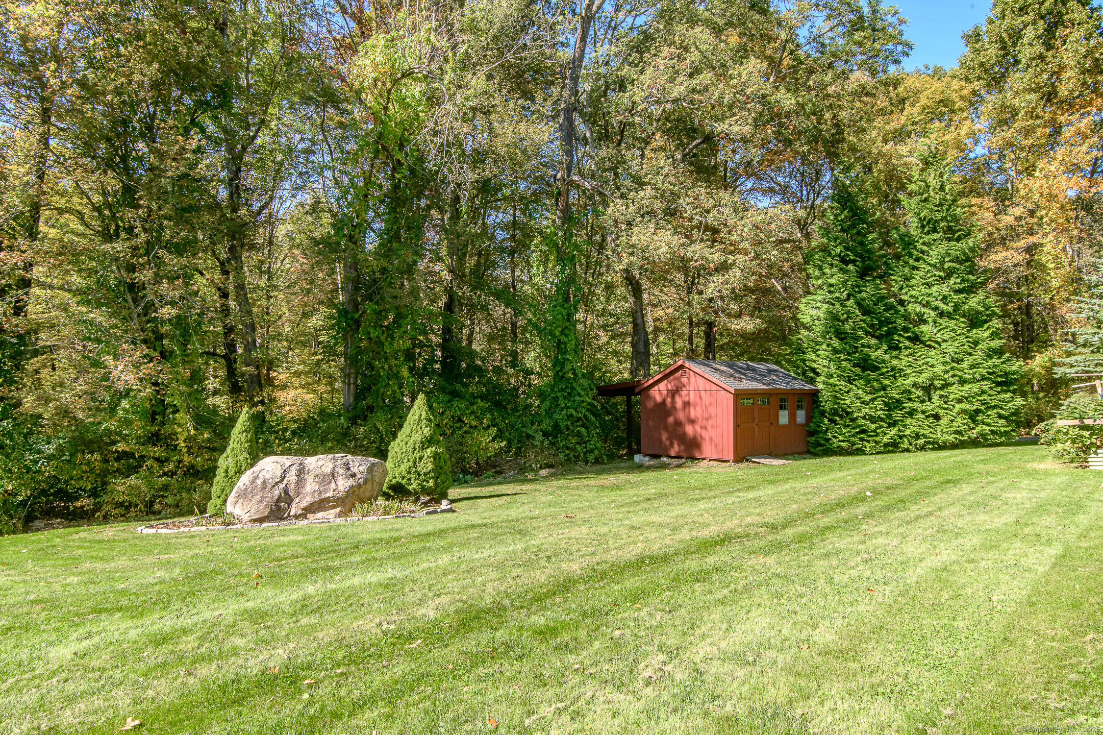 189 Center Road Woodstock, CT 06281 - Photo 8 of 40 a garden view