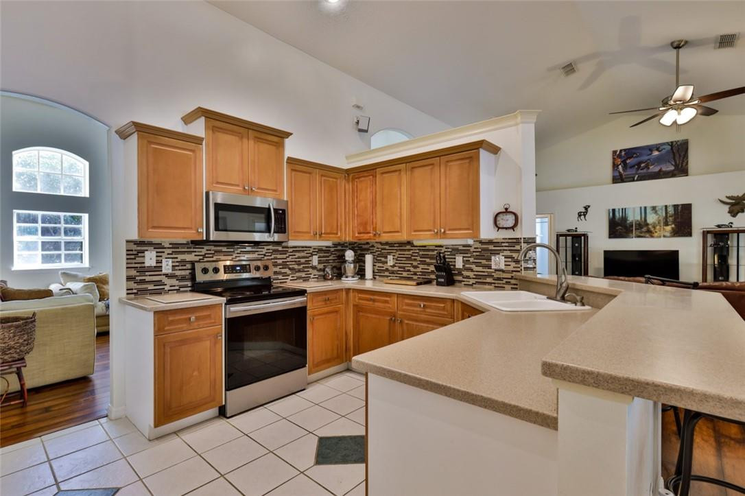 238 Adelaide Street DeBary, FL 32713 - Photo 13 of 51 Photo 13