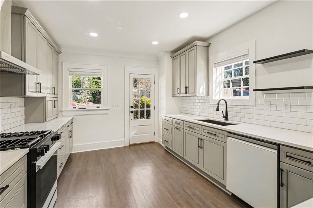 39 Alden Avenue Northwest Atlanta, GA 30309 - Photo 10 of 30