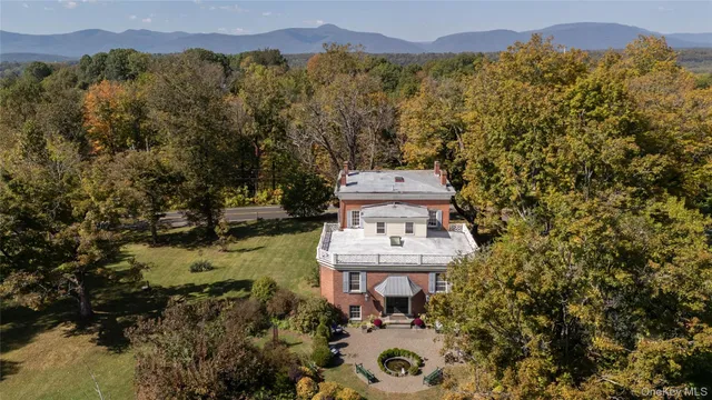 $2,400,000 | 1281 Woods Road, Germantown, NY 12526