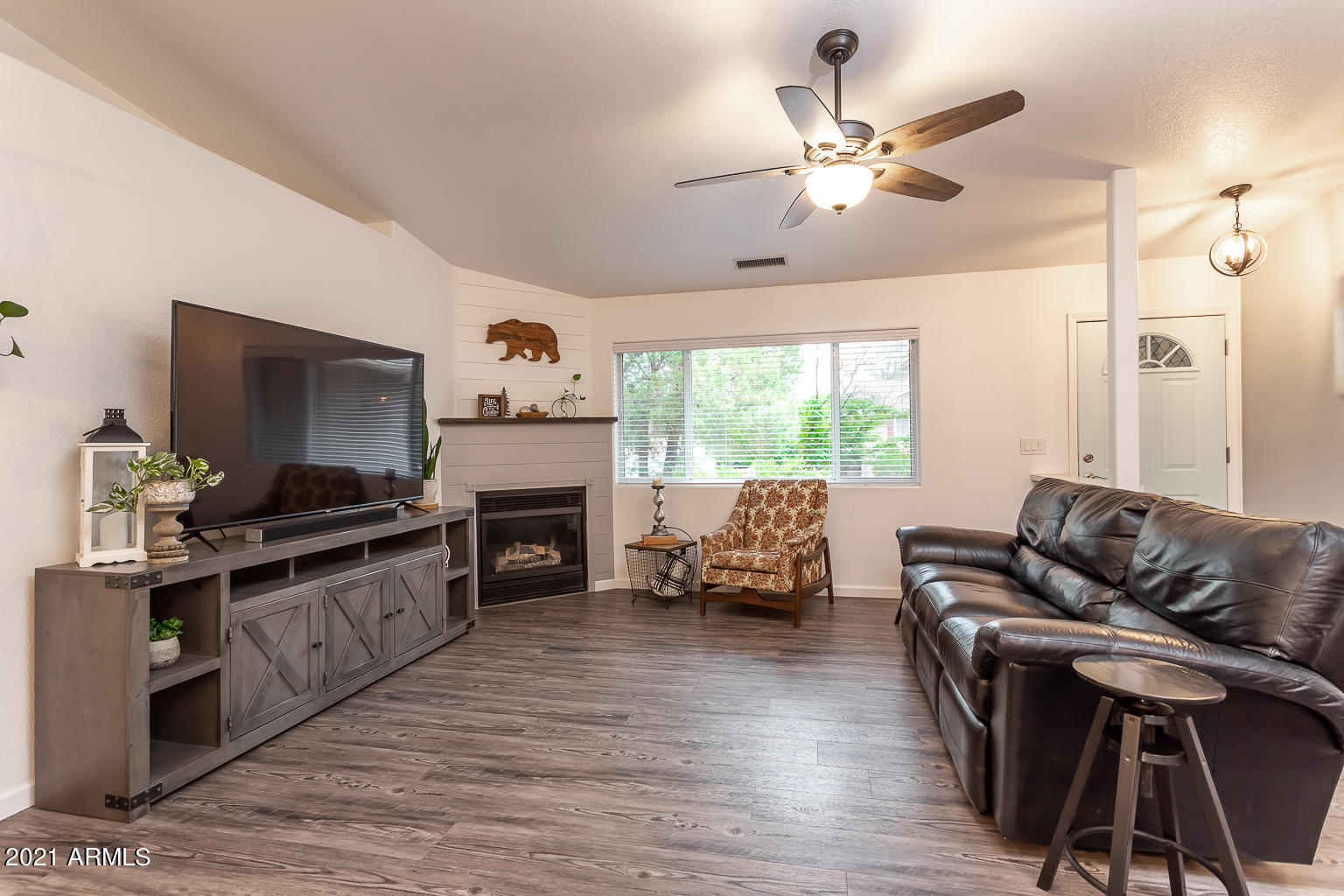 819 West Overland Road Payson, AZ 85541 - Photo 4 of 32 Gallery Image 4