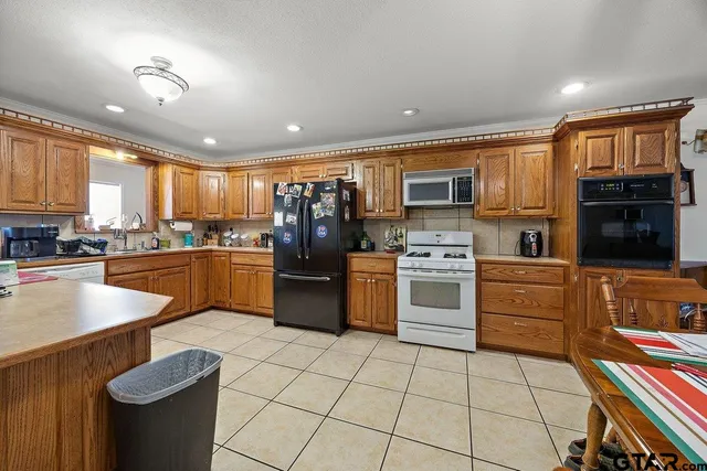 $195,000 | 4255 County Road 2525, Alto, TX 75925