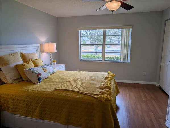 $2,100 | 6896 West Country Club Lane, Unit 148, Sarasota, FL 34243