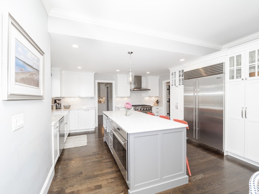 41 Wildwood Drive Needham, MA 02492 - Photo 8 of 36