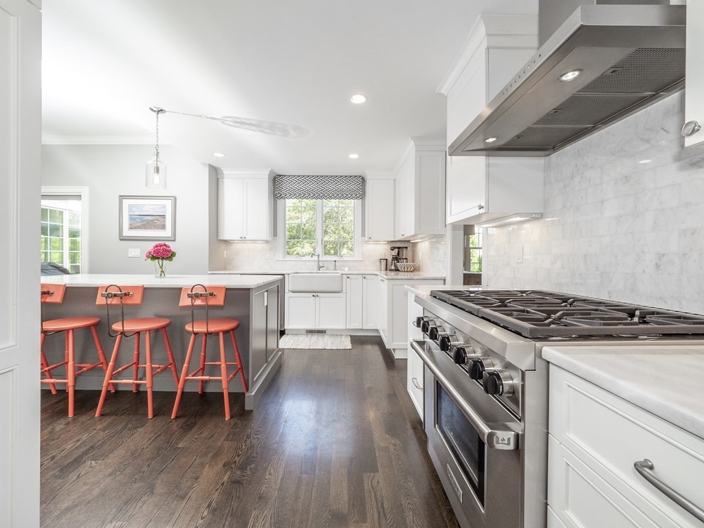 41 Wildwood Drive Needham, MA 02492 - Photo 9 of 36