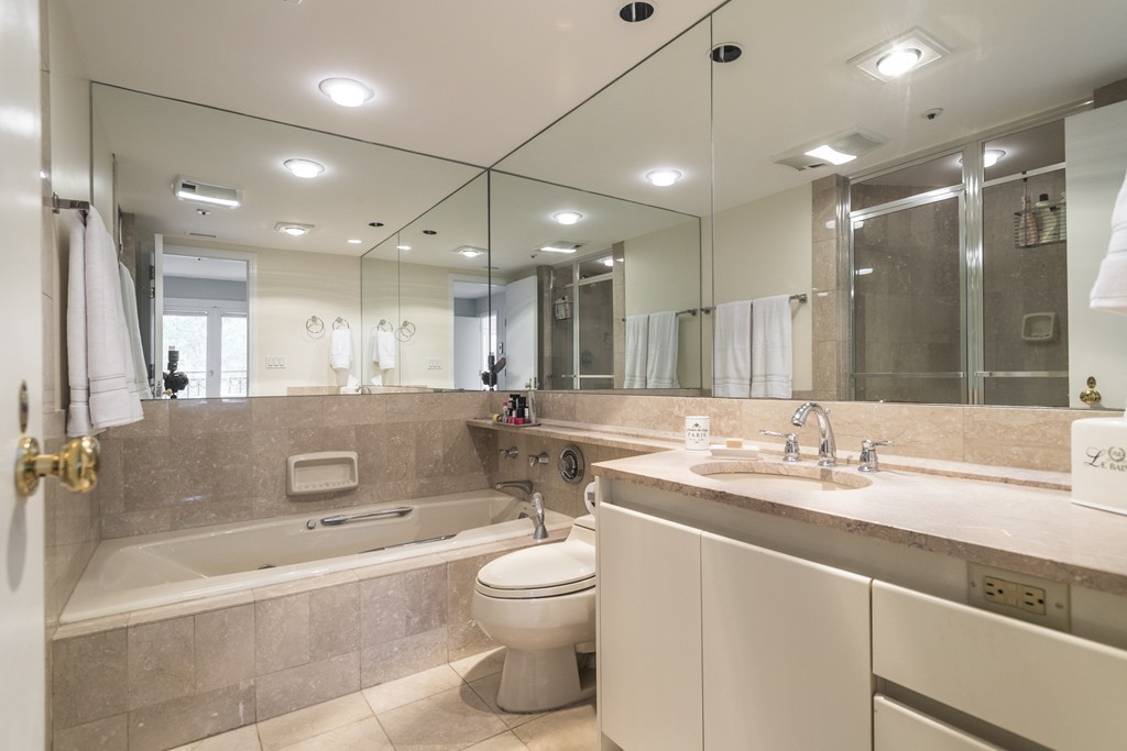 20 Rowes Wharf, Unit 503 Boston, MA 02110 - Photo 7 of 14