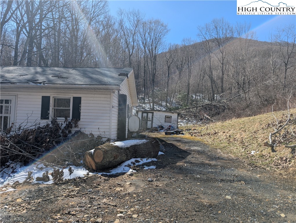 435 Edwards Road West Jefferson, NC 28694 - Photo 23 of 23 a view of backyard with green space