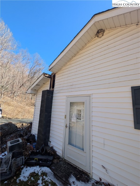 435 Edwards Road West Jefferson, NC 28694 - Photo 9 of 23