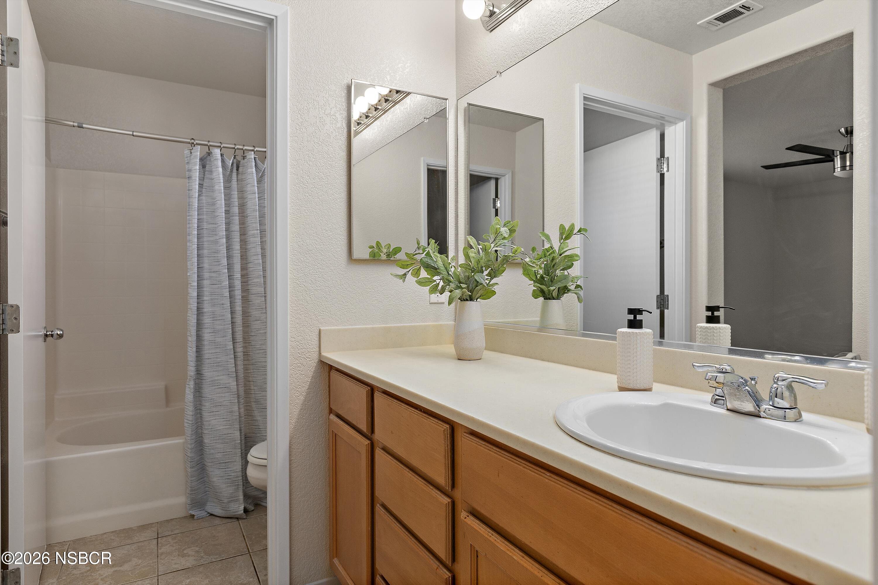 2020 Green Ridge Circle Lompoc, CA 93436 - Photo 12 of 20 Bath Primary