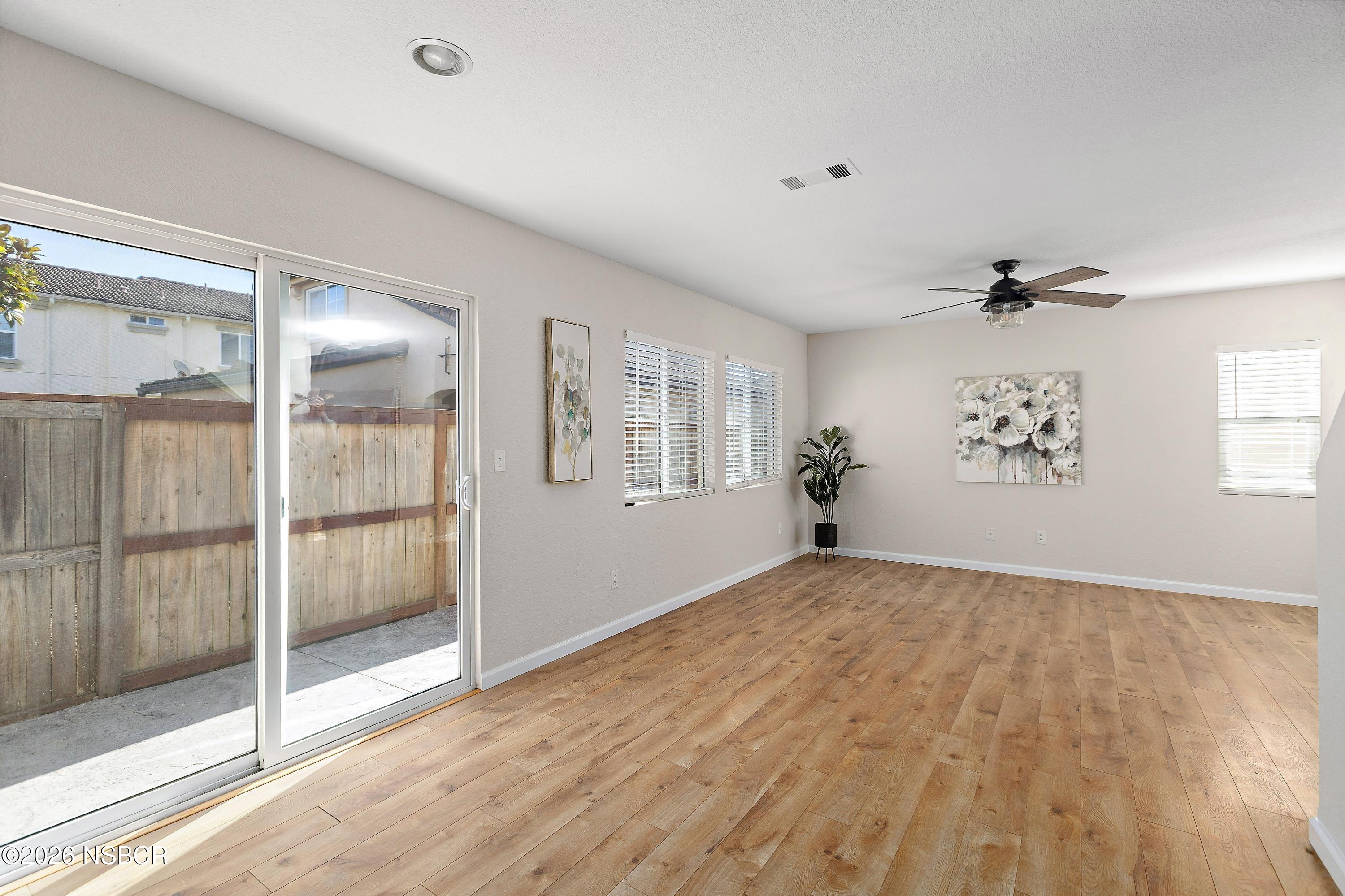 2020 Green Ridge Circle Lompoc, CA 93436 - Photo 4 of 20 LR