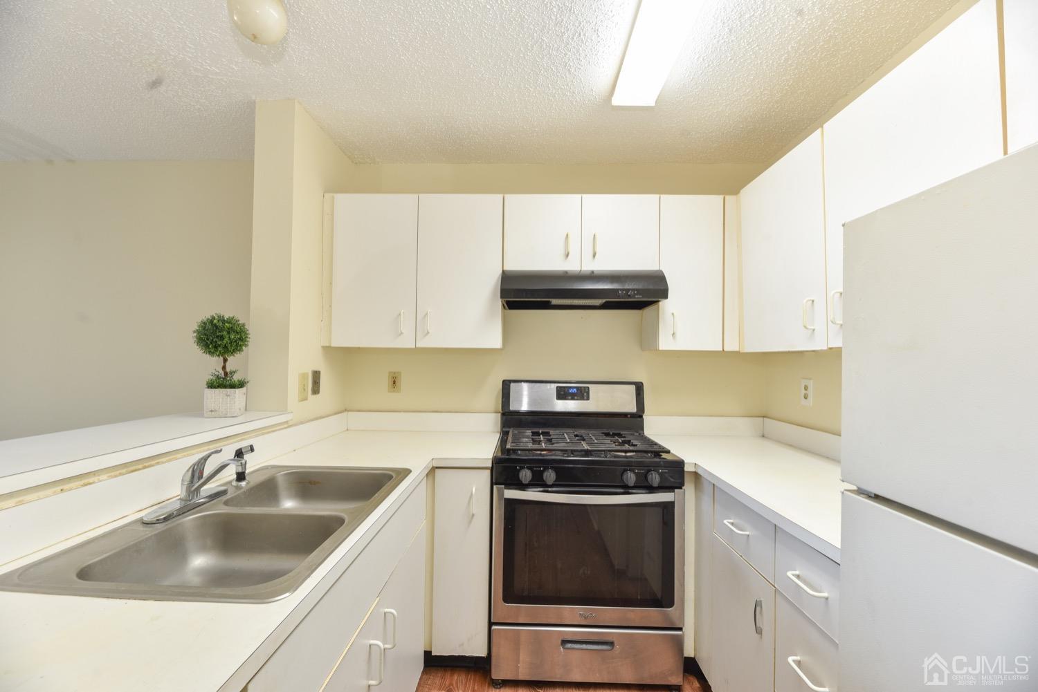 720 Edpas Road New Brunswick, NJ 08901 - Photo 35 of 39 Gallery Image 35