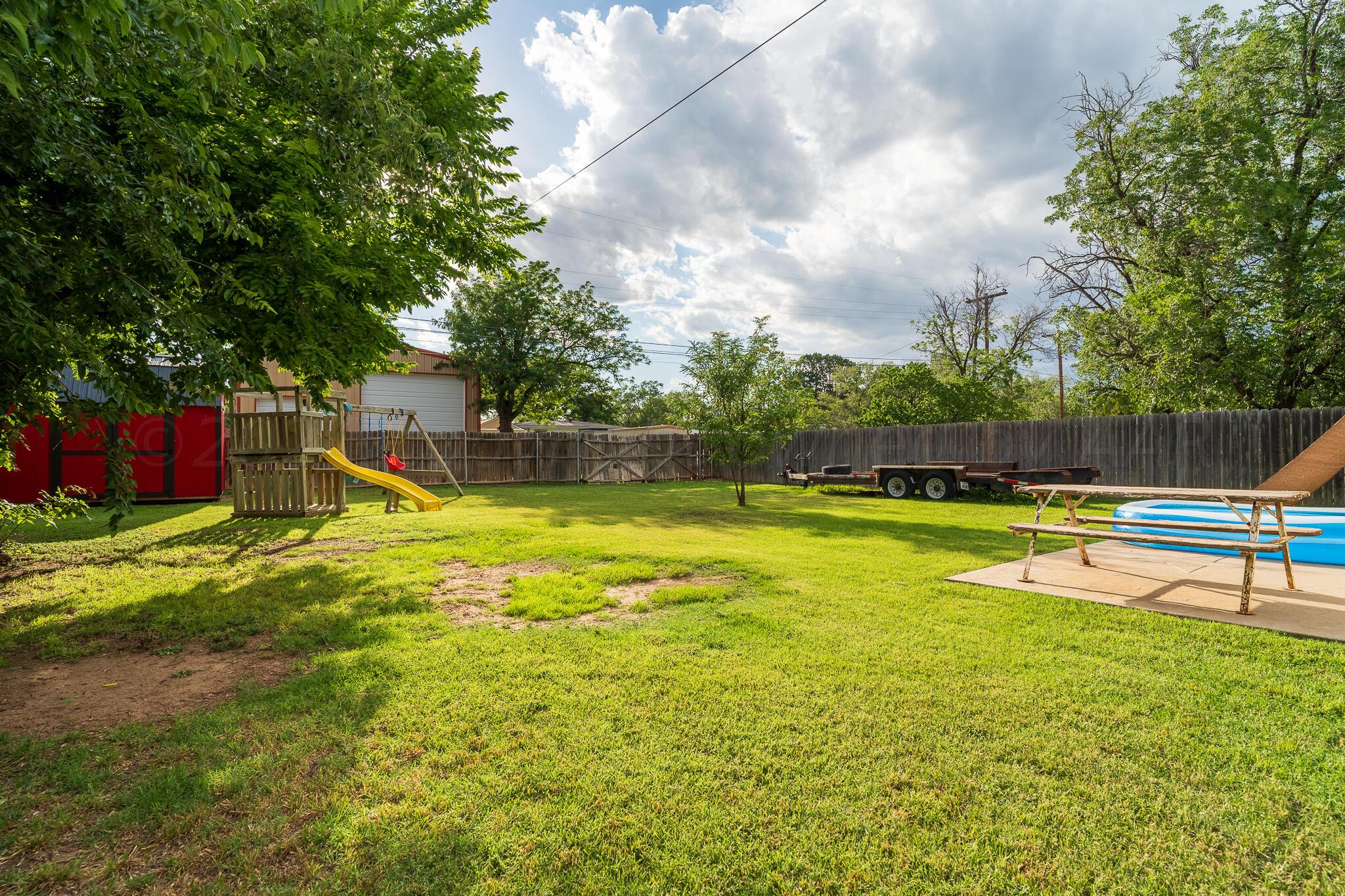 4302 Parker Street Amarillo, TX 79110 - Photo 22 of 25 Backyard
