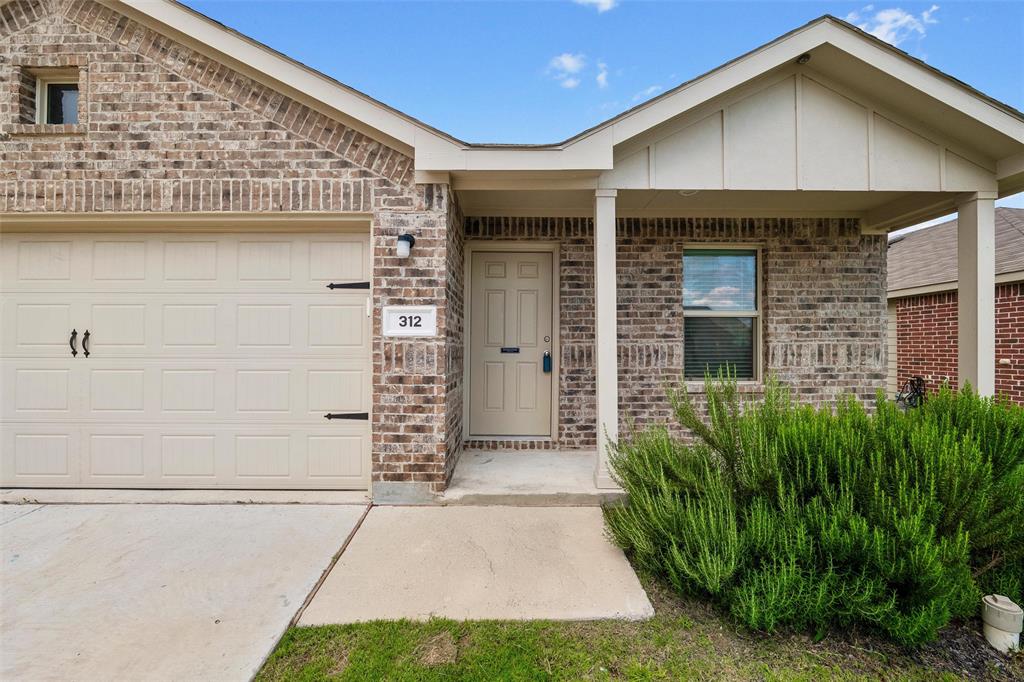 312 Ranchito Pass Haslet, TX 76052 - Photo 2 of 31