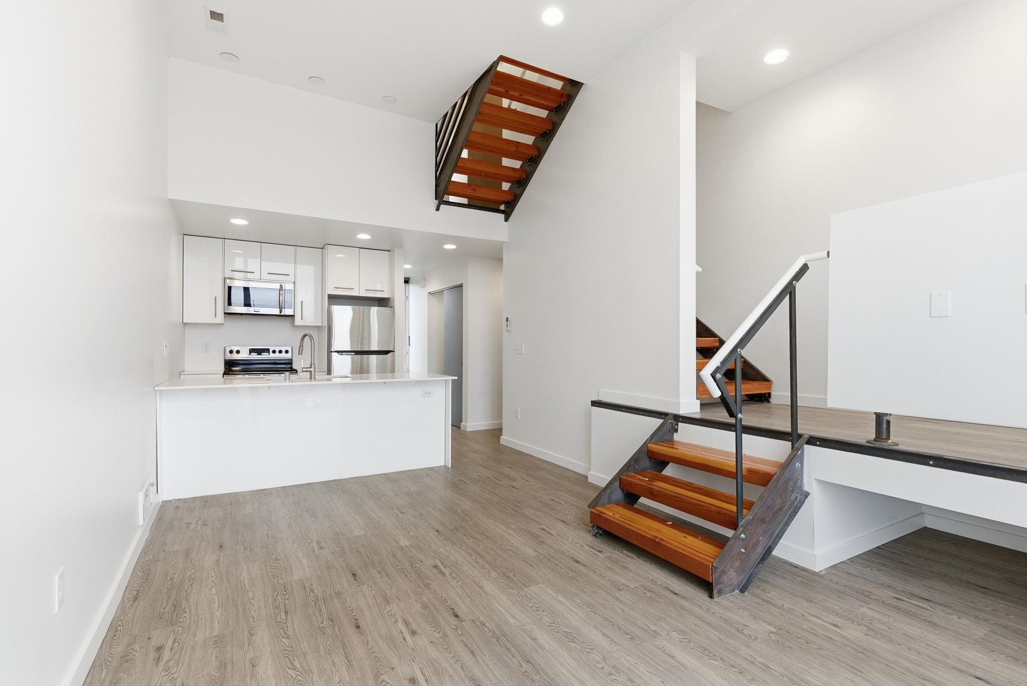 904 East Indiana Avenue Spokane, WA 99207 - Photo 11 of 32