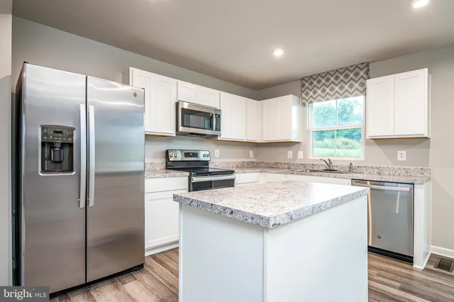 $2,150 | 214 Spring Strasburg Va 22657, Strasburg, VA 22657