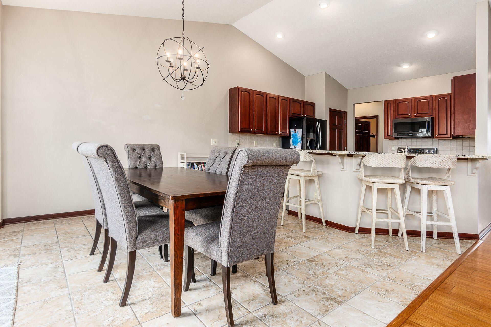 121 Harvest Ridge Avenue Pataskala, OH 43062 - Photo 13 of 67 Eating Area