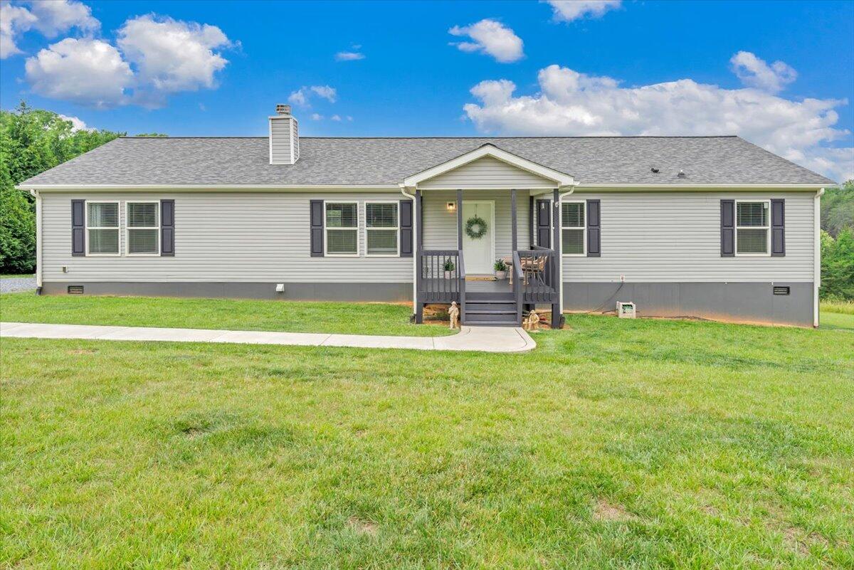 1844 Fiddler Creek Road Bedford, VA 24523 - Photo 1 of 37 01-MIB09968-R5