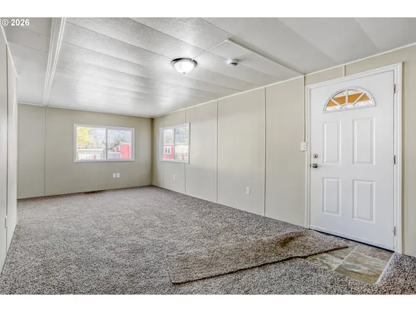 $73,000 | 2300 Southeast 82nd Avenue, Unit 5, Portland, OR 97216