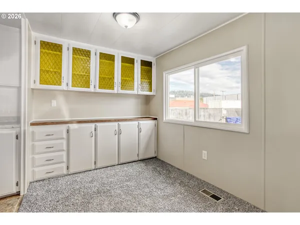 $73,000 | 2300 Southeast 82nd Avenue, Unit 5, Portland, OR 97216