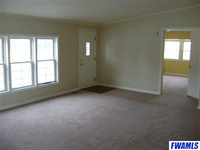 9625 State Rte 101 Monroeville, IN 46773 - Photo 3 of 19