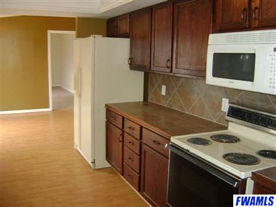 9625 State Rte 101 Monroeville, IN 46773 - Photo 6 of 19