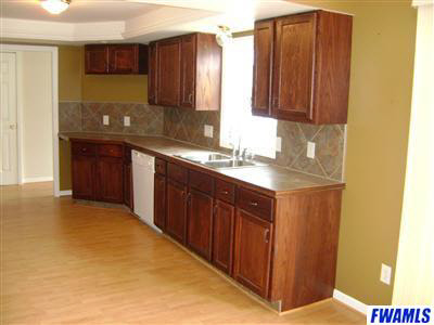 9625 State Rte 101 Monroeville, IN 46773 - Photo 7 of 19