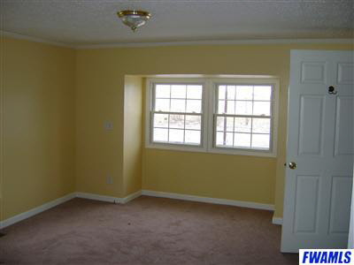 9625 State Rte 101 Monroeville, IN 46773 - Photo 8 of 19