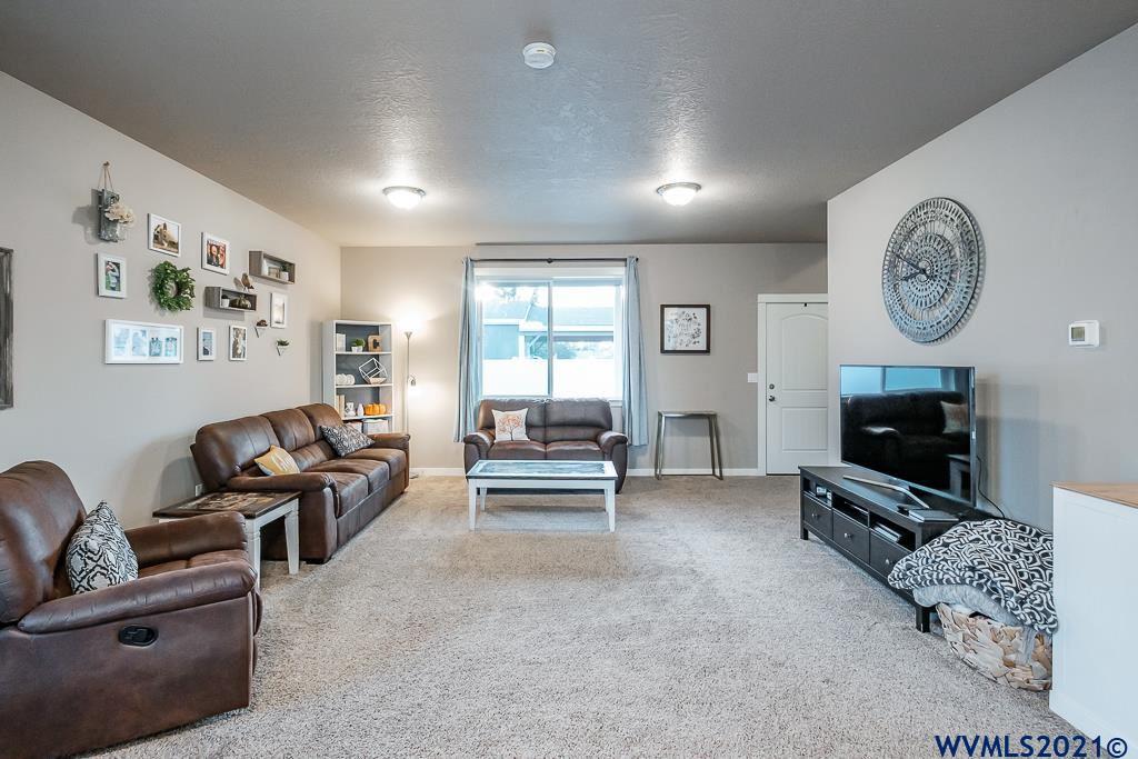 1145 South 9th Street Lebanon, OR 97355 - Photo 11 of 42