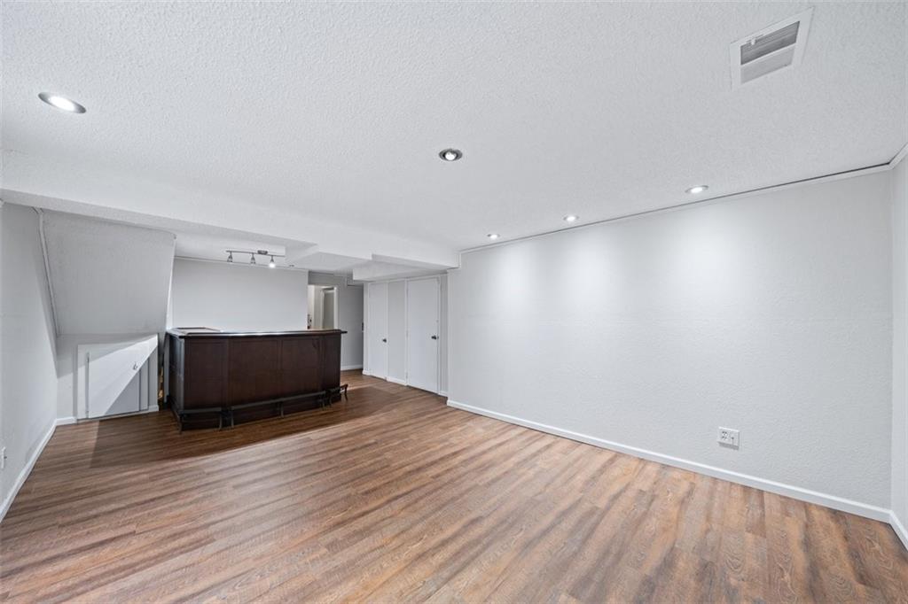 23 West Bannister Road Kansas City, MO 64114 - Photo 21 of 26