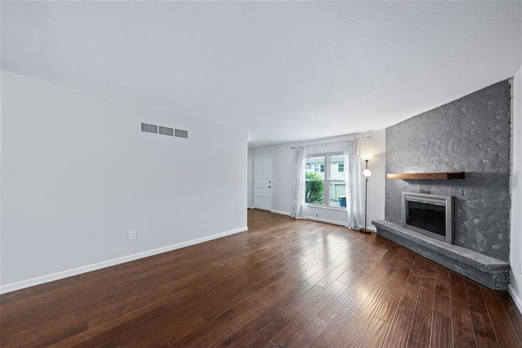 23 West Bannister Road Kansas City, MO 64114 - Photo 3 of 26