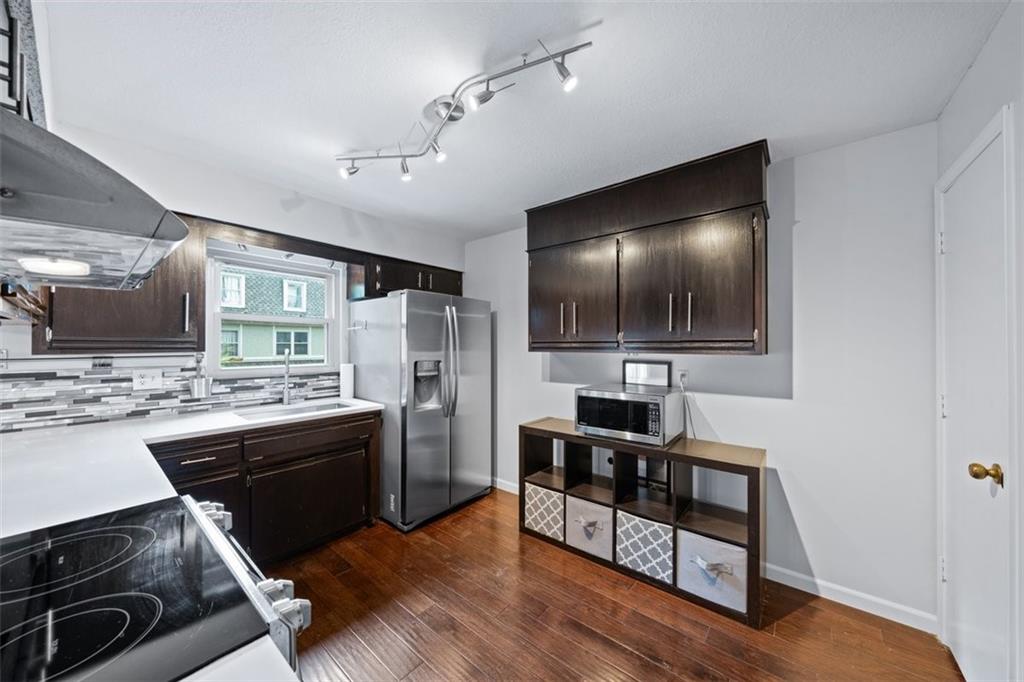 23 West Bannister Road Kansas City, MO 64114 - Photo 7 of 26