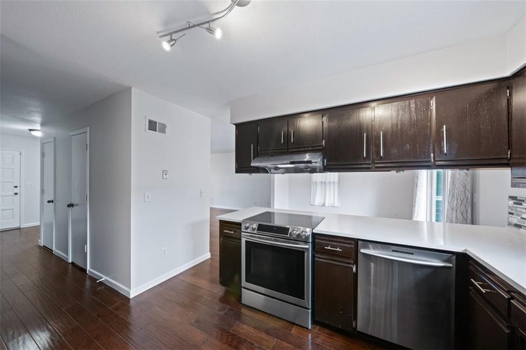 23 West Bannister Road Kansas City, MO 64114 - Photo 8 of 26