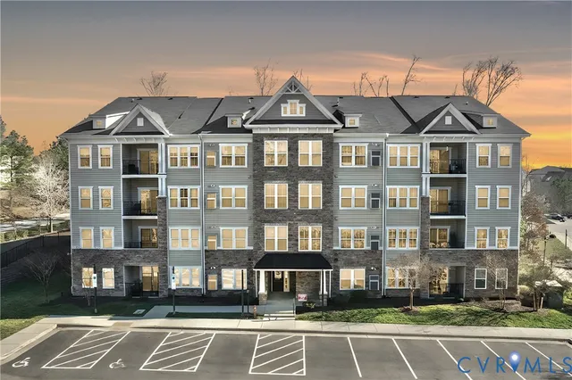 $312,000 | 1003 Westwood Village Lane, Unit 201, Midlothian, VA 23114