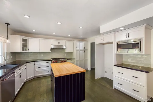 $949,000 | 3337 Kensington Circle, Napa, CA 94558