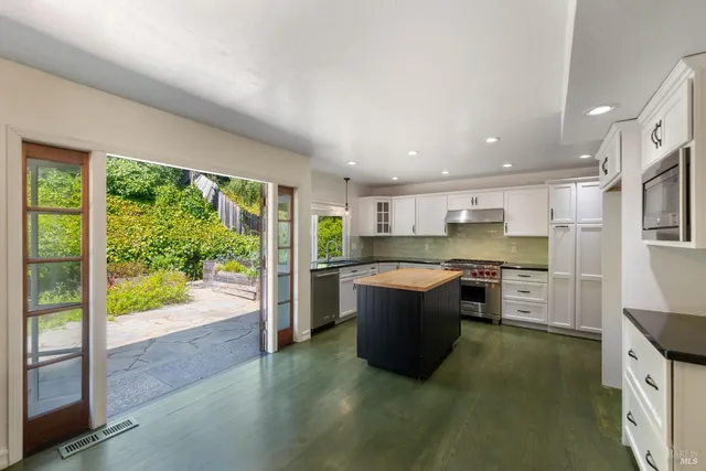 $949,000 | 3337 Kensington Circle, Napa, CA 94558