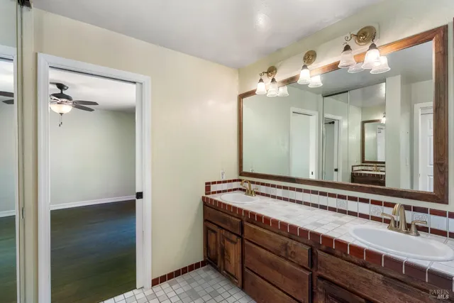 $949,000 | 3337 Kensington Circle, Napa, CA 94558