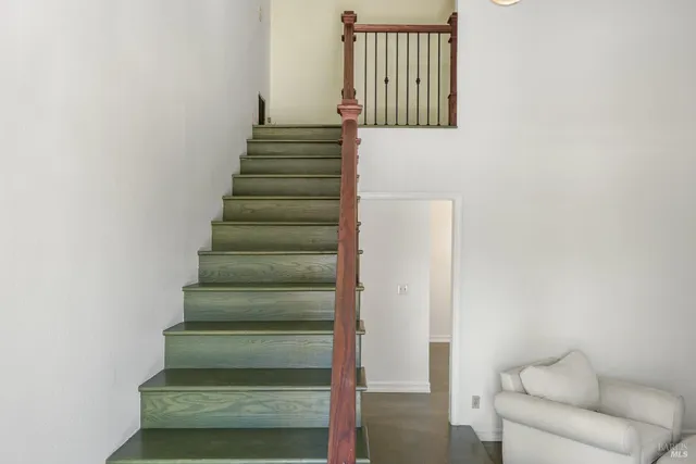 $949,000 | 3337 Kensington Circle, Napa, CA 94558