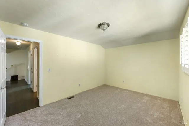 $949,000 | 3337 Kensington Circle, Napa, CA 94558