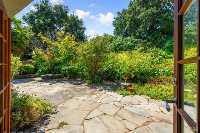 $949,000 | 3337 Kensington Circle, Napa, CA 94558