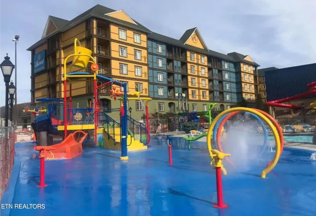 $205,000 | 225 Collier Drive, Unit 2405, Sevierville, TN 37862