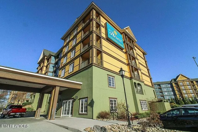 $205,000 | 225 Collier Drive, Unit 2405, Sevierville, TN 37862