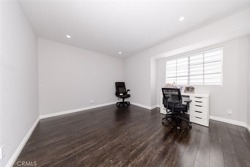 12367 Stonegate Road Pacoima, CA 91331 - Photo 27 of 34