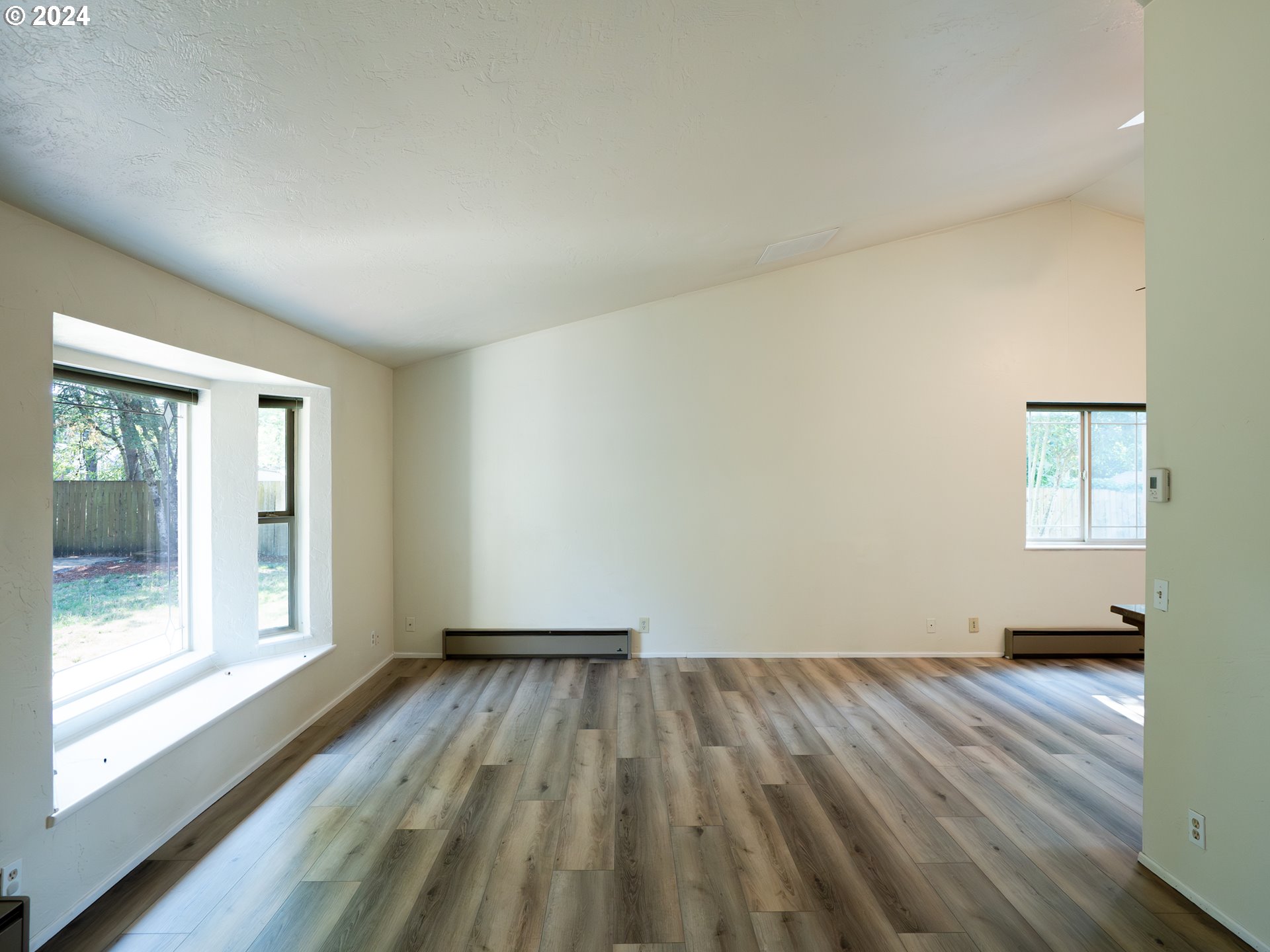 1869 Norkenzie Road Eugene, OR 97401 - Photo 8 of 33 Gallery Image 8