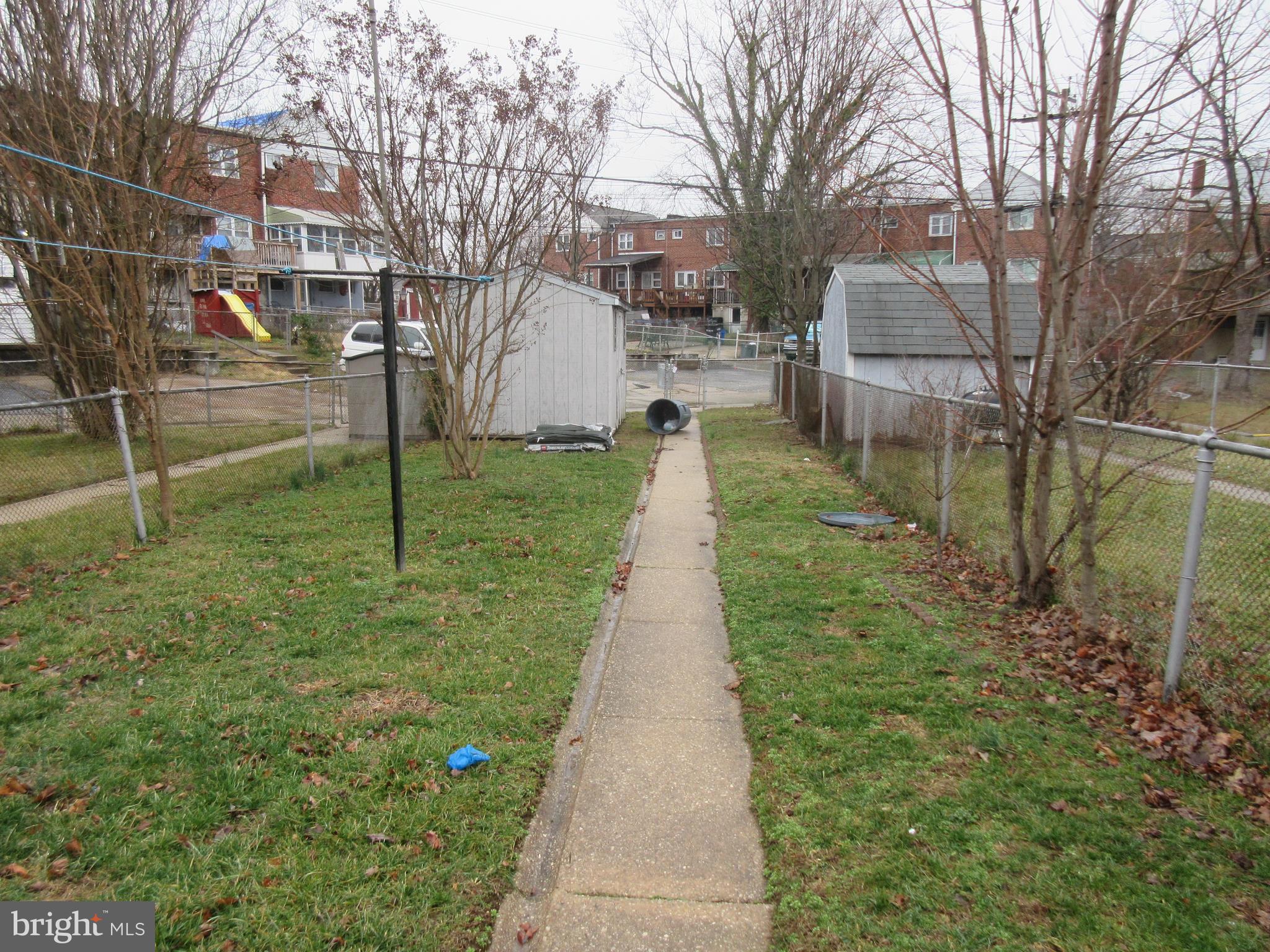 1356 Deanwood Road Baltimore, MD 21234 - Photo 19 of 30 YARD