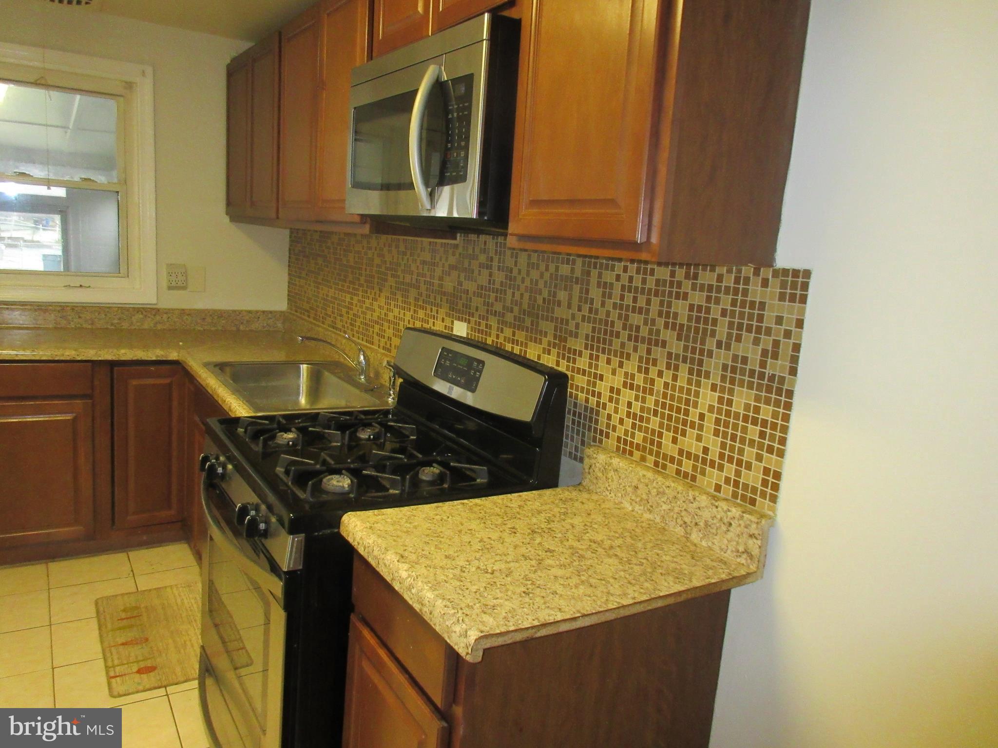 1356 Deanwood Road Baltimore, MD 21234 - Photo 24 of 30 Kitchen